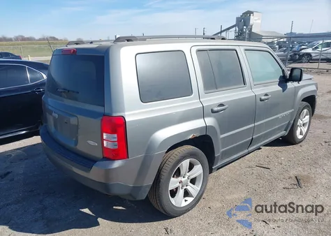 2013 Jeep Patriot Latitude z USA, uszkodzony, nr VIN 1C4NJPFB8DD187782